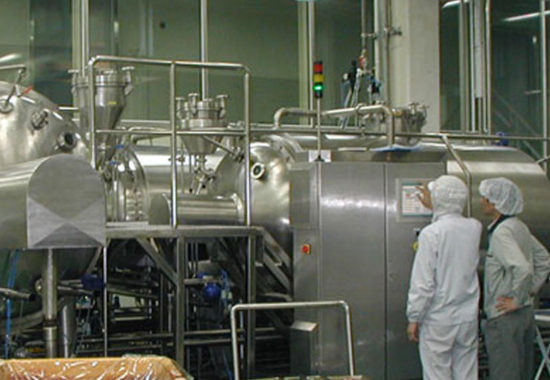 VAROs sanitære procesanlæg Horizontal procestank til at at koge, mikse og køle frugt og andre følsomme fødevarer